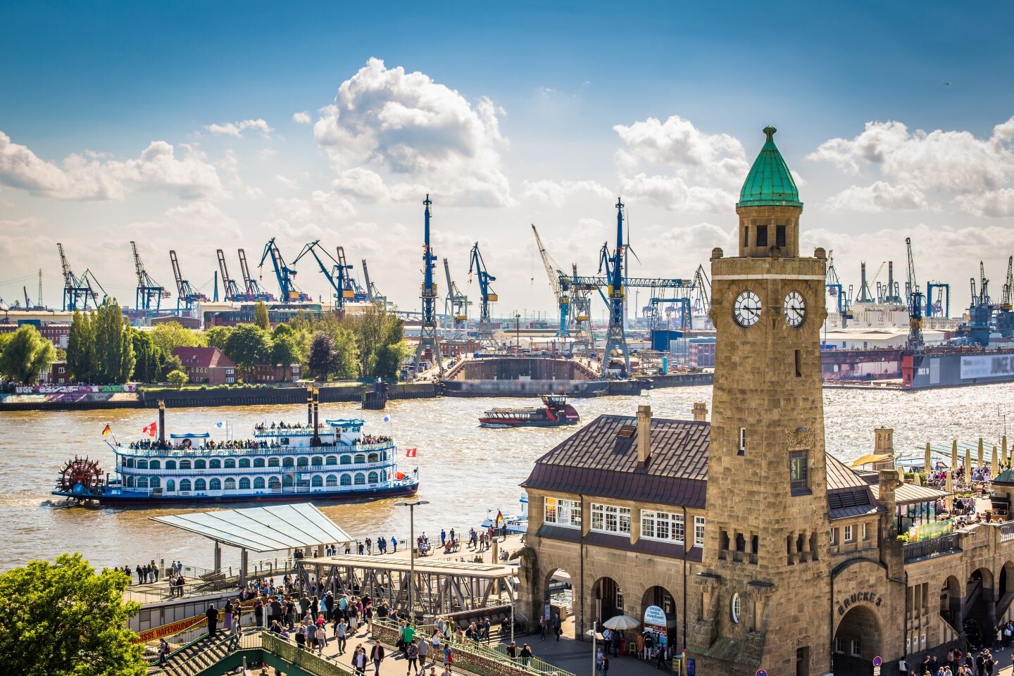 DE_Hamburg_Fischmarkt_Fotolia_164720886_XL.jpg