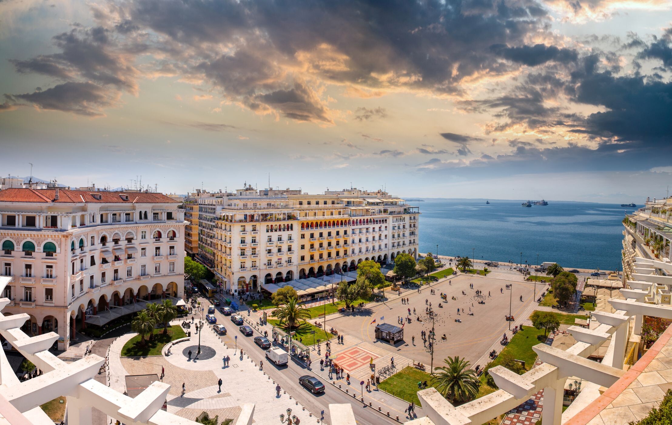 Thessaloniki_Aristoteles_Platz_©iStock.jpg