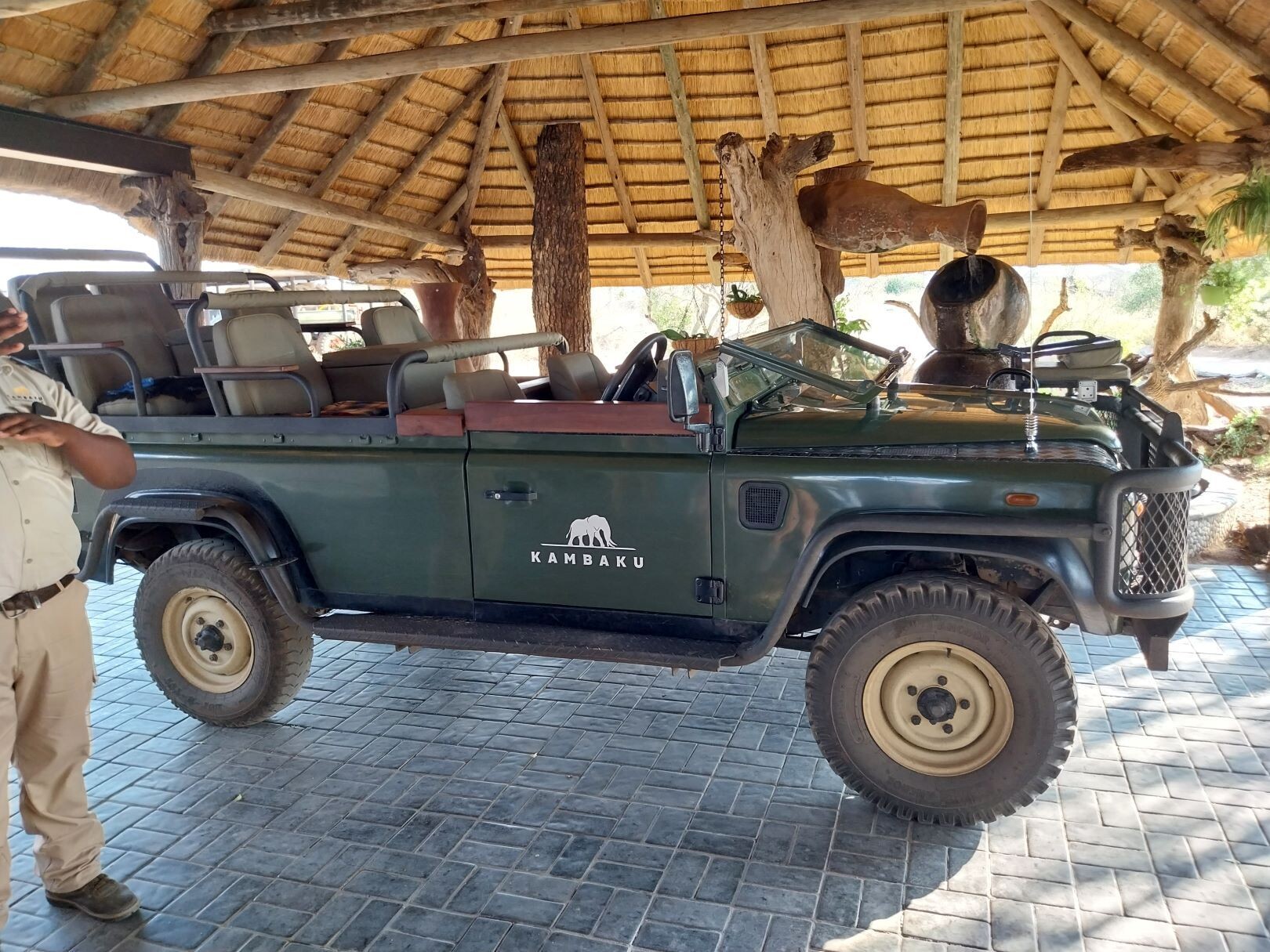 Südafrika_Safari_Fahrzeug