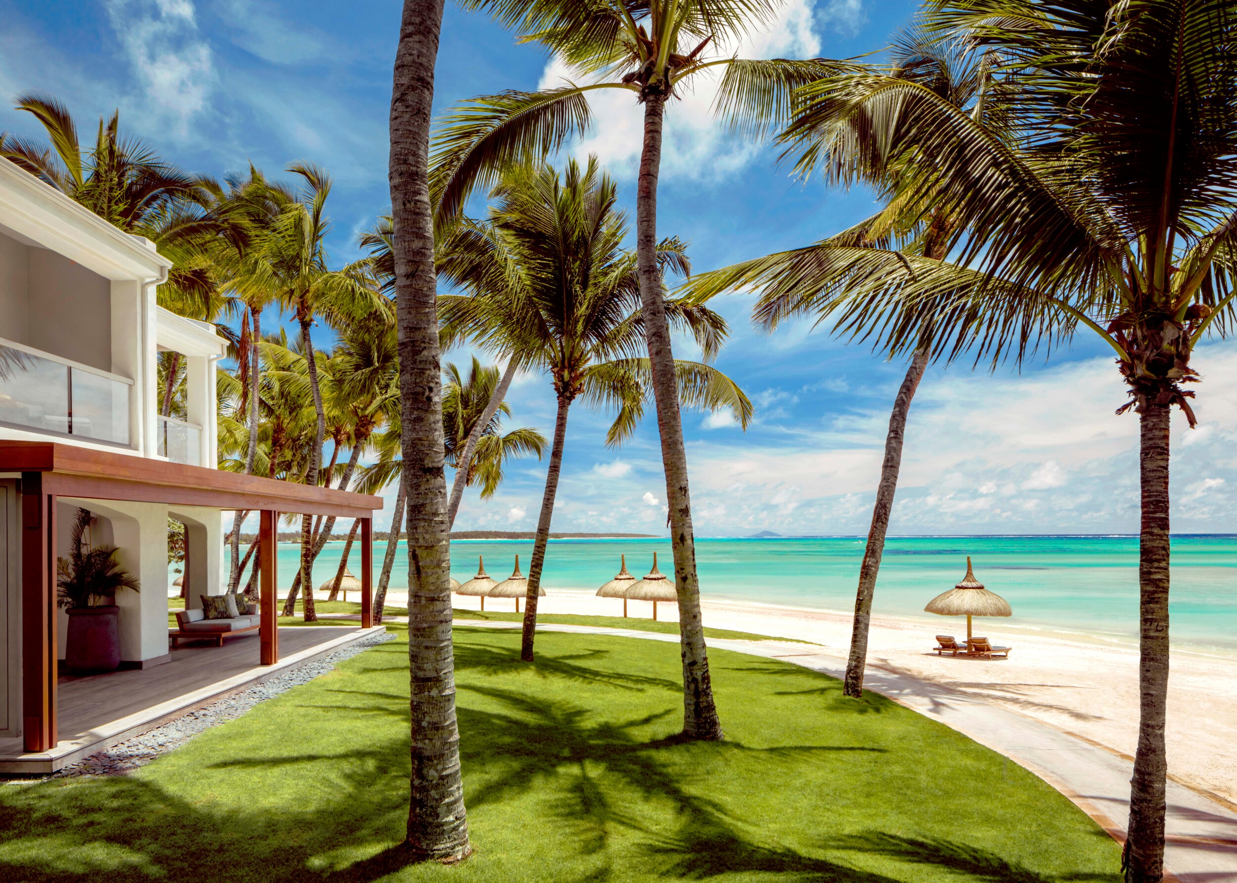 OO_LeSaintGeran_Accommodation_Ocean_Suite_Exterior_Terrace2