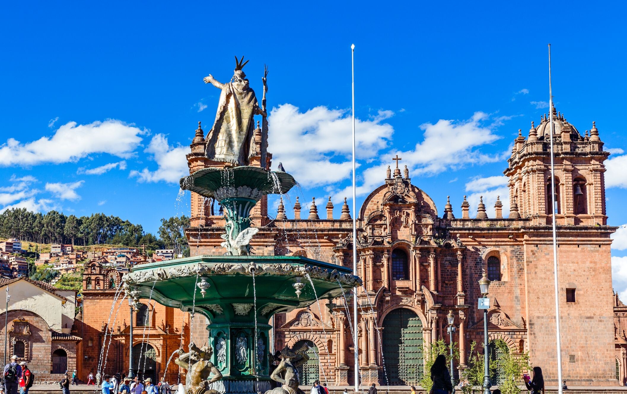 Peru_Cusco_Plaza_de_Armas_©iStock.jpg