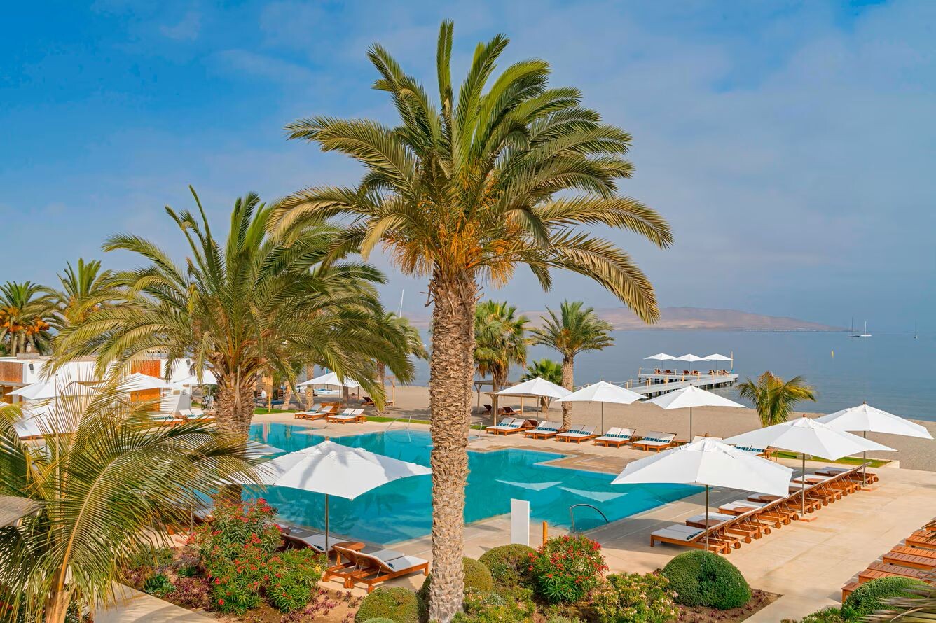 Peru_Pool_Hotel_Paracas.jpg
