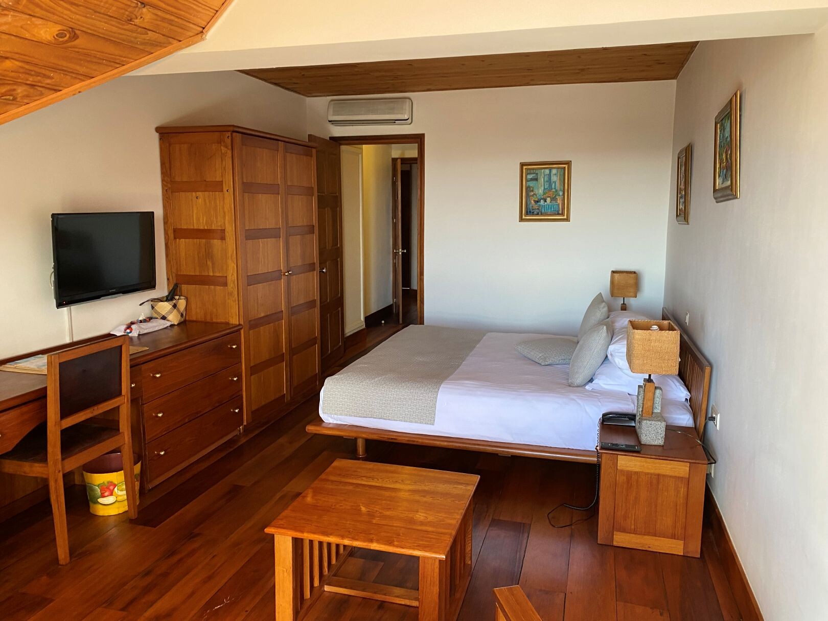 Antananarivo_Hotel_Palissandre_Zimmer.jpg