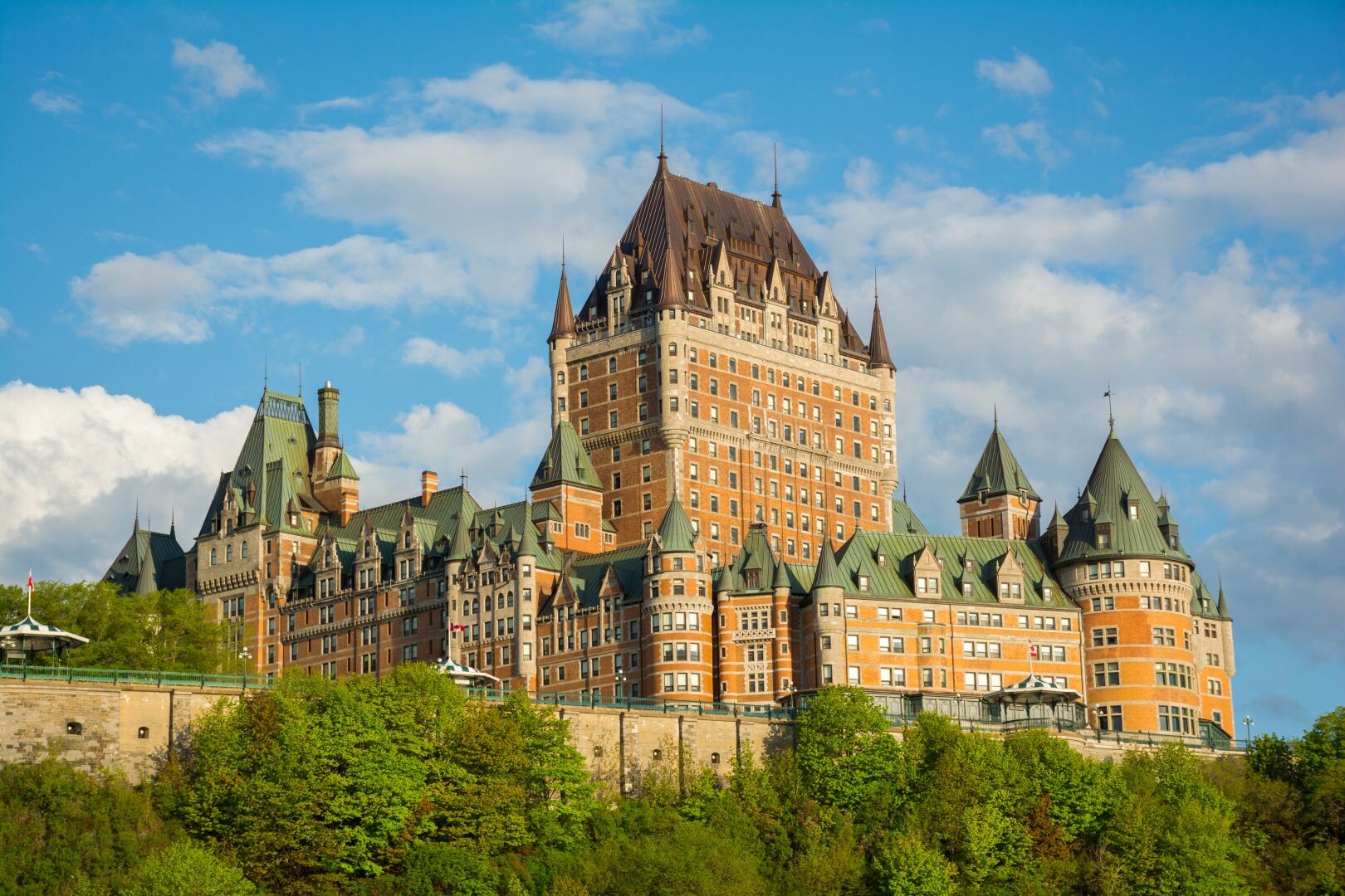 Quebec_City_Chateau_Frontenac.jpg
