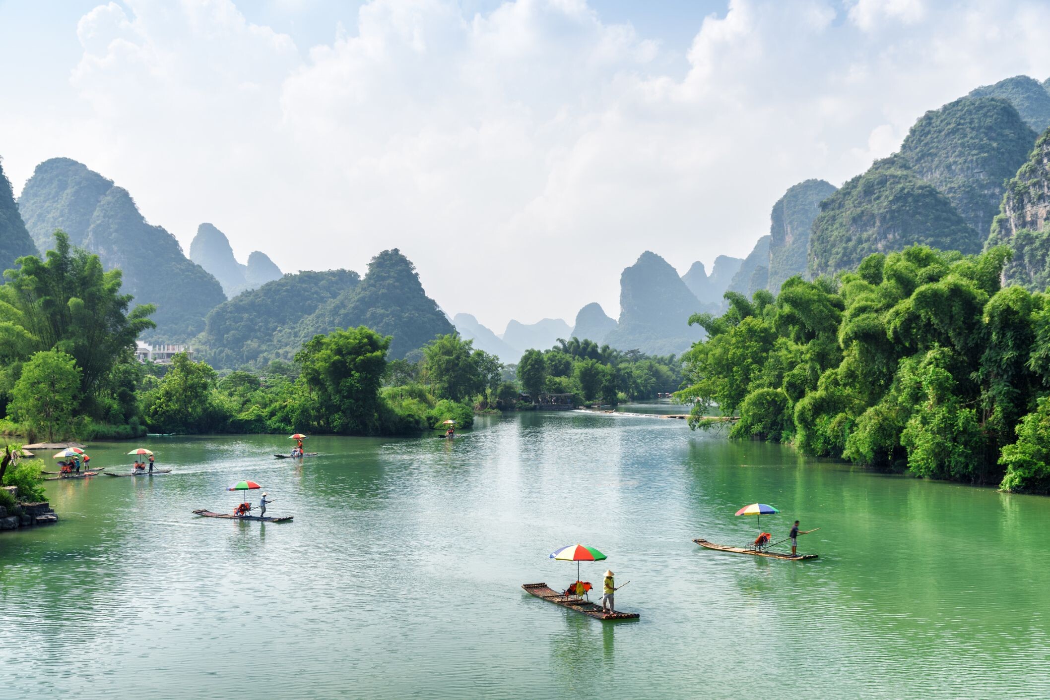 Yangshuo-Yulong-Fluss-Bambusflossfahrt.jpg