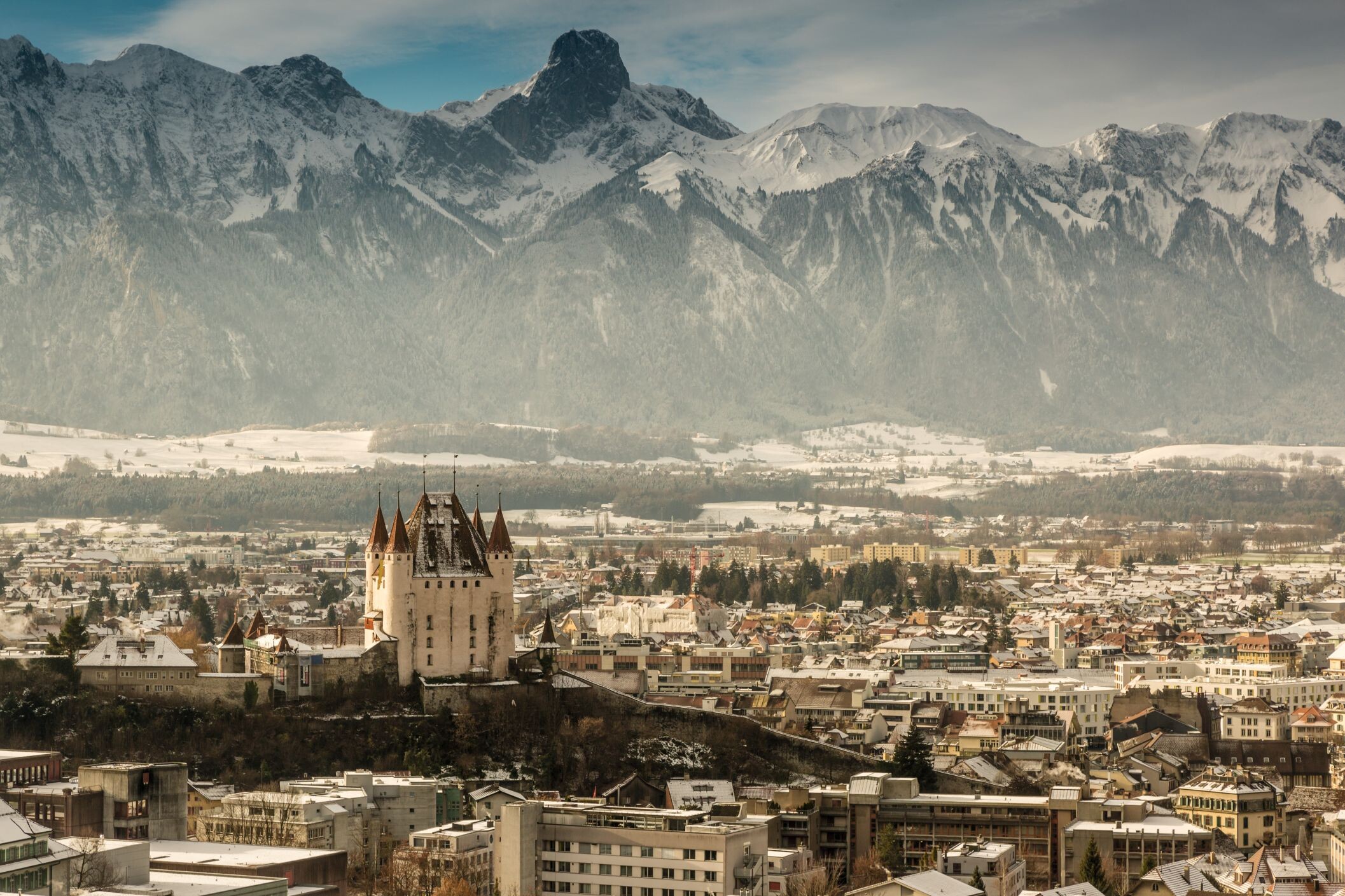 STC_Thun-winter-panorama_©Switzerland_Tourism_-_By-Line_swiss-image.ch_Jan_Geerk.jpg