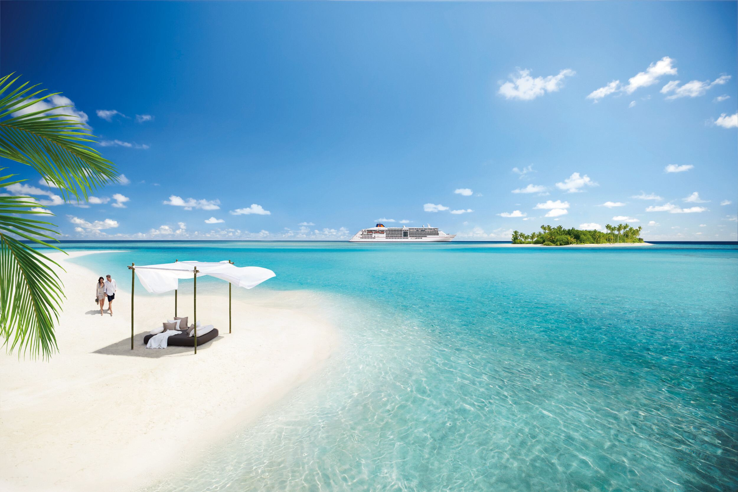 europa-2-daybed-am-strand-tag-quer-300