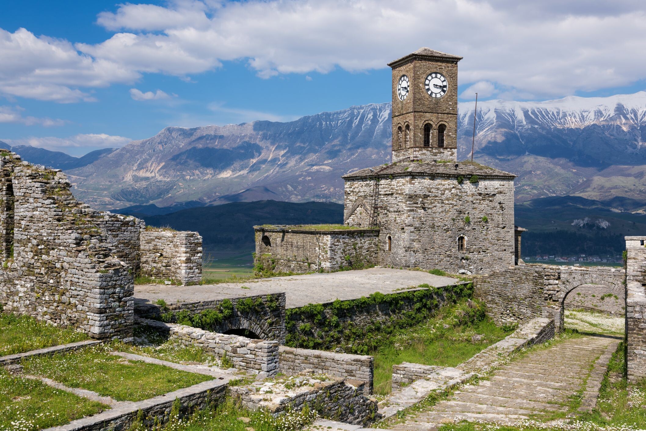 Gjirokaster-Festung©shutterstock.jpg