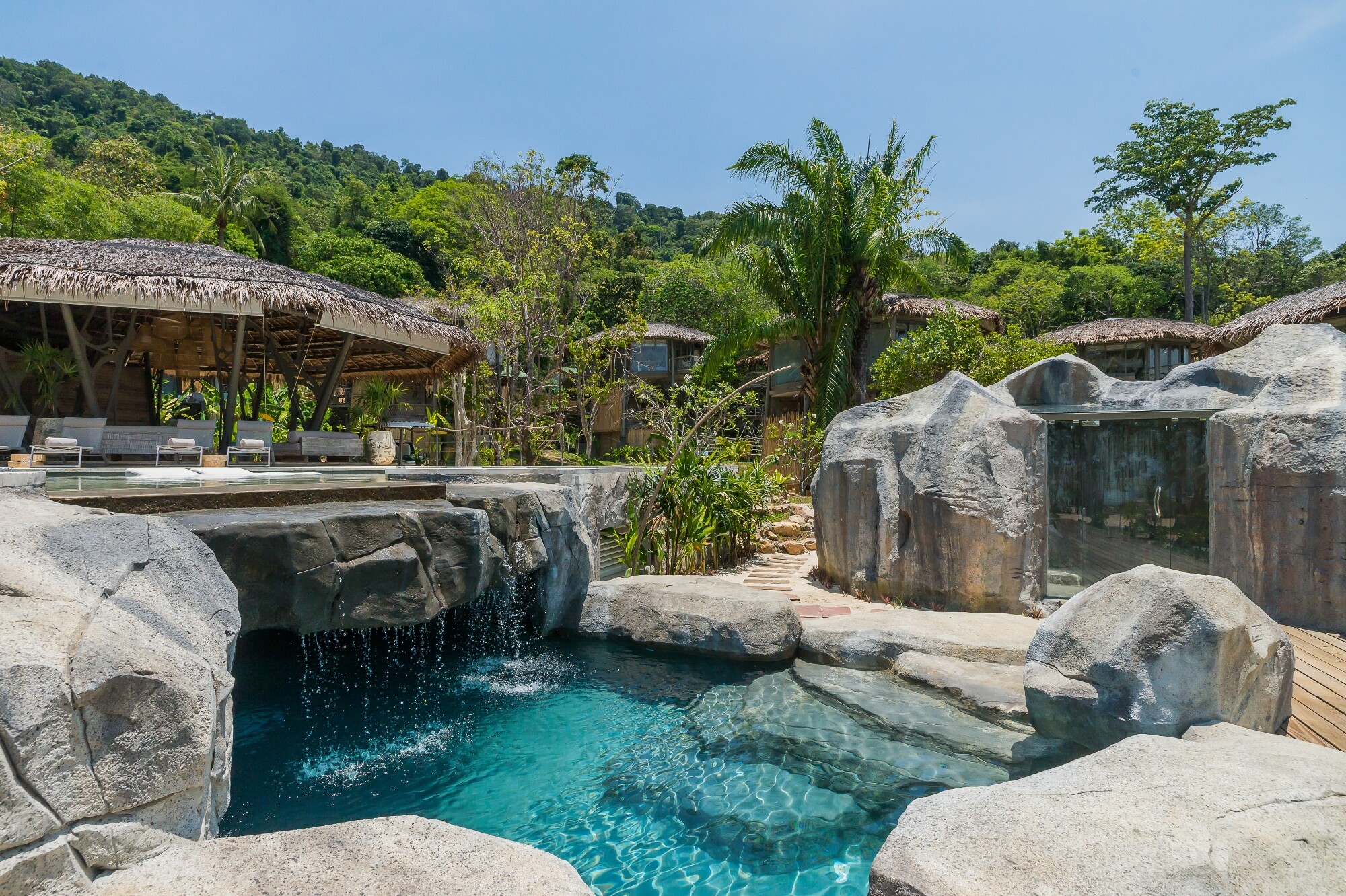12 Main Pool