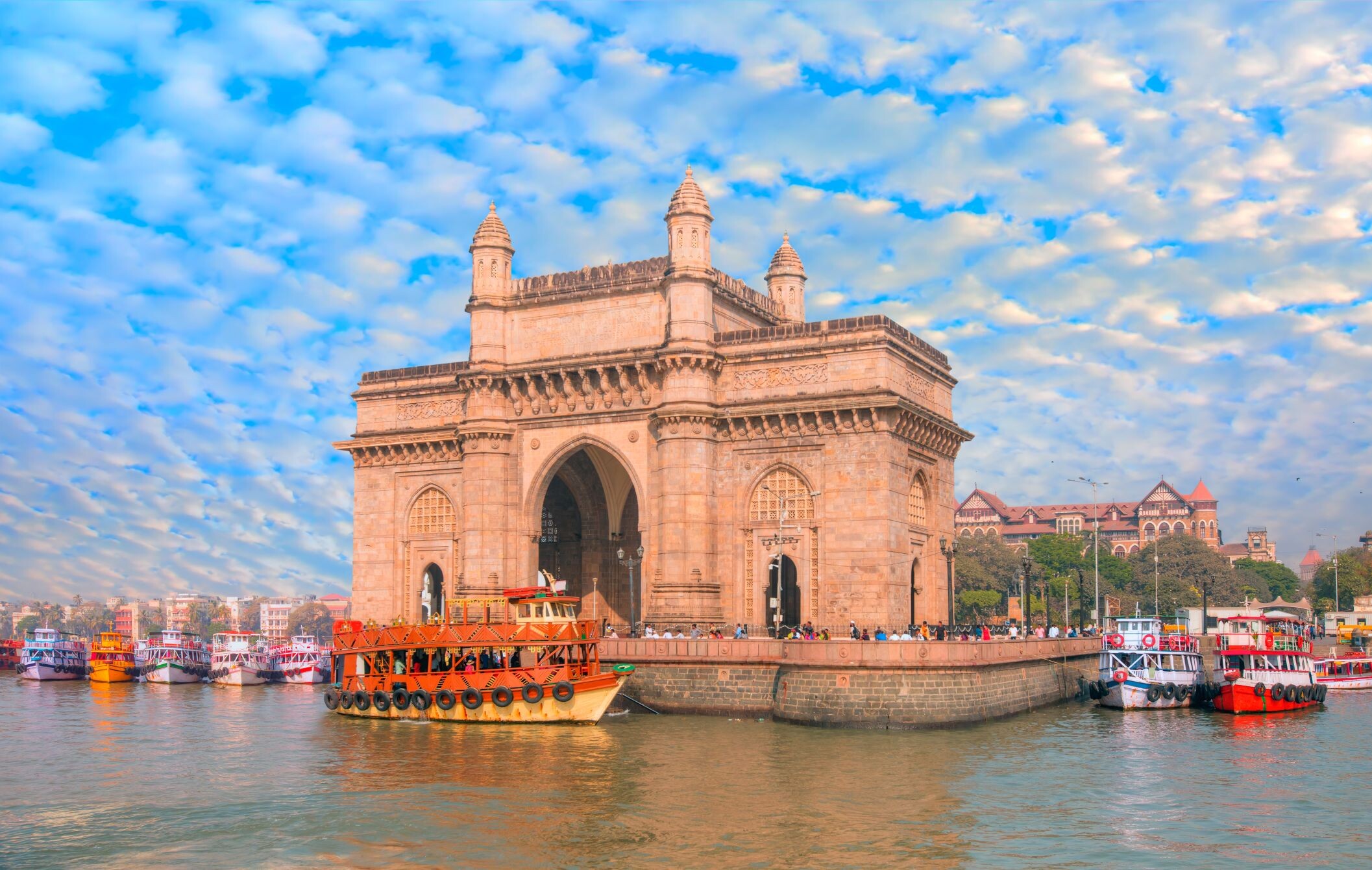 Gateway_of_India_Mumbai_©shutterstock.jpg