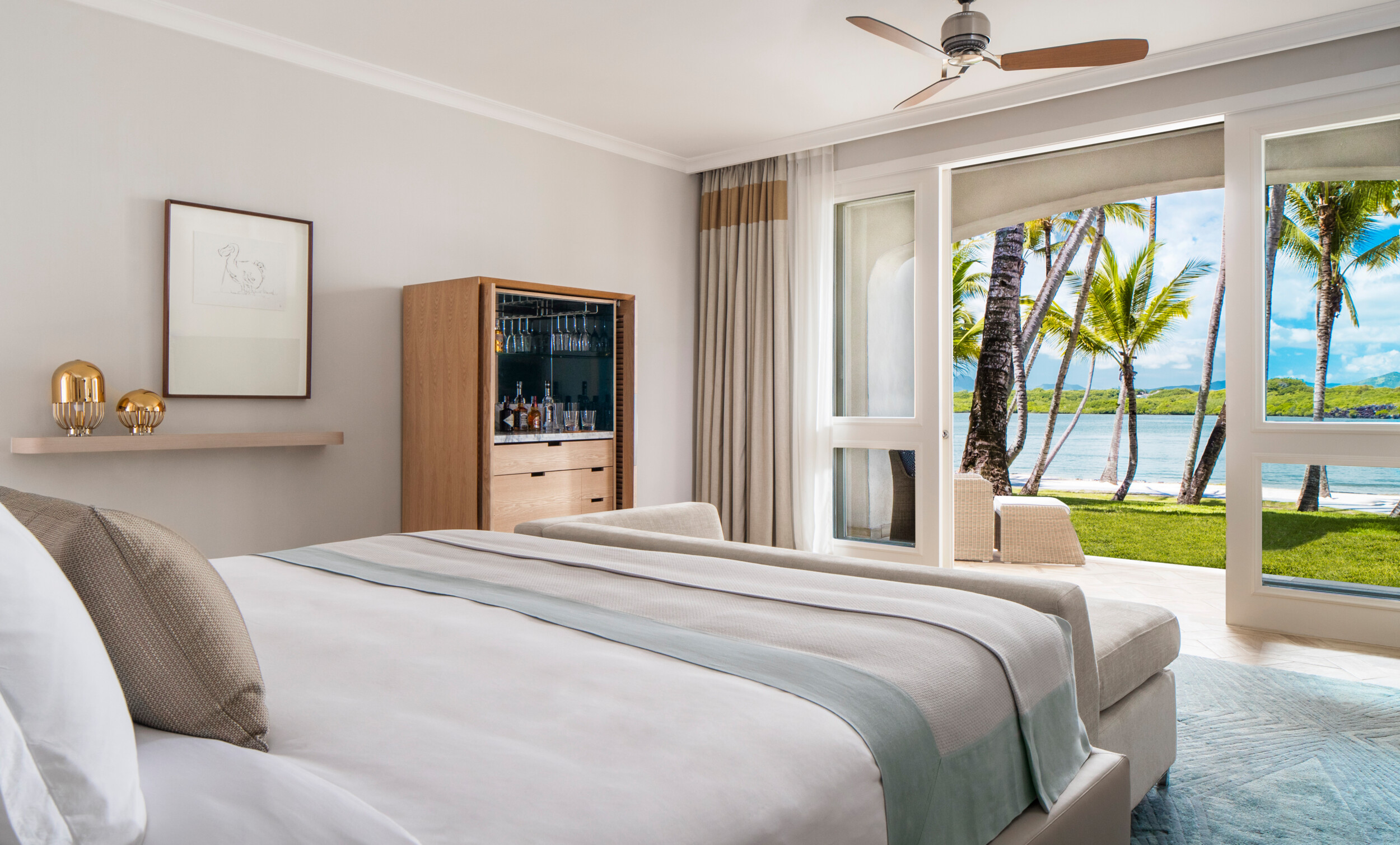 OO_LeSaintGeran_Accommodation_Lagoon_Room_King_Interior