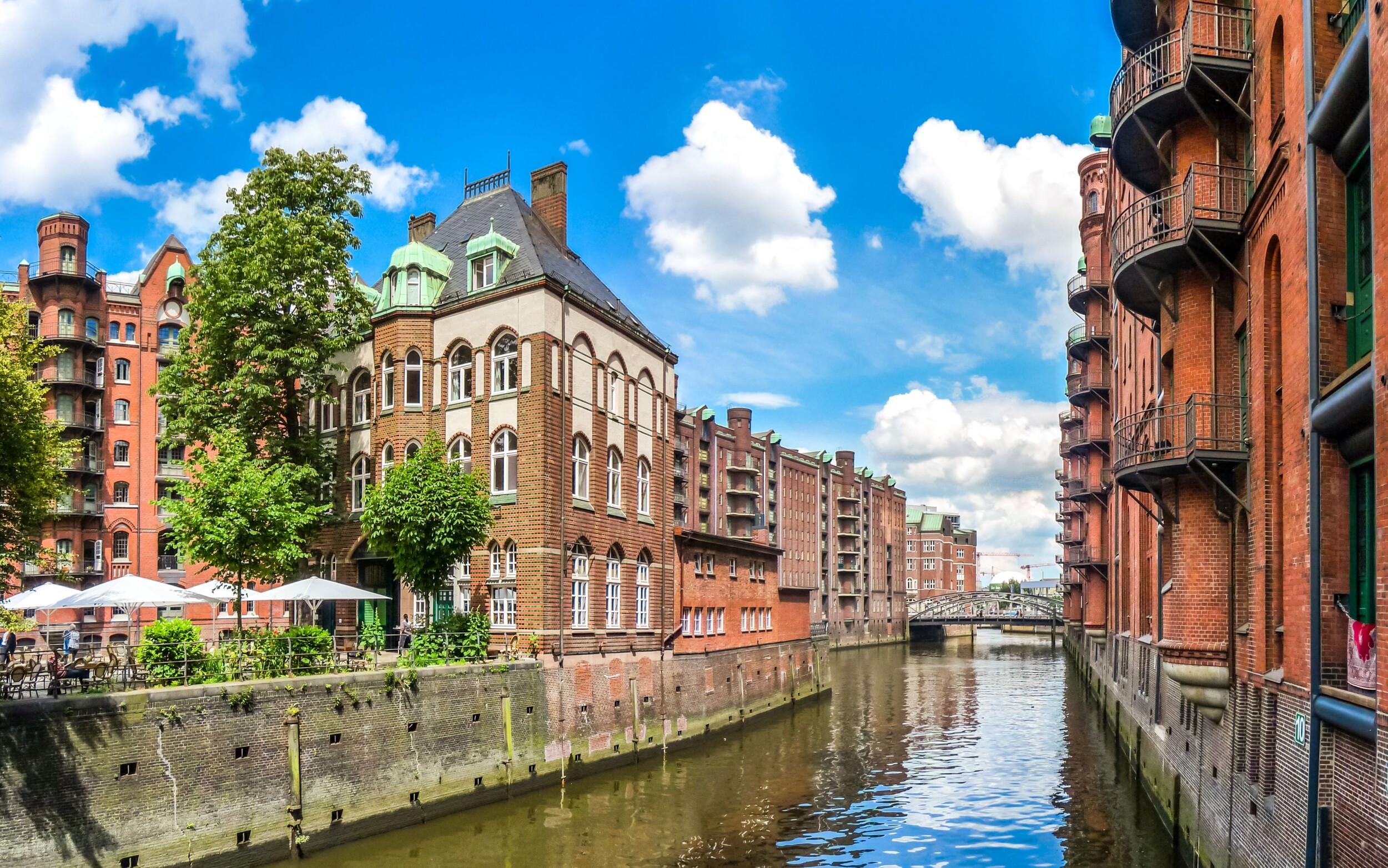 iStock_speicherstadt_LARGE.jpg
