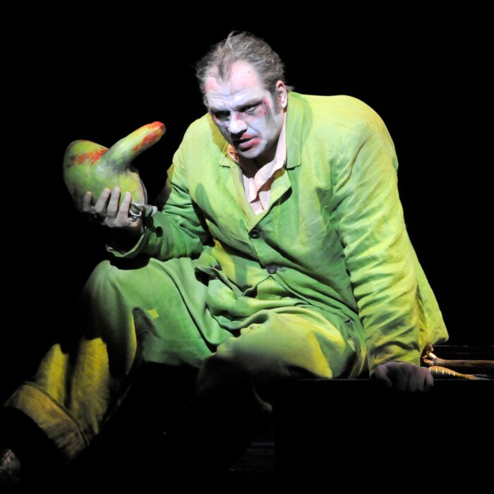 Semperoper_Rigoletto_c_Matthias_Creutziger_(1).jpg