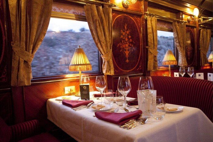 Restaurant_-_(33)_-_Credit_Renfe.jpg