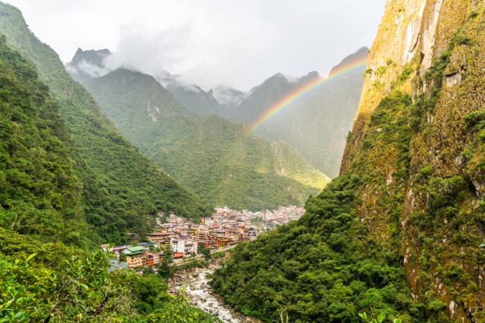 Peru_Aguas_Calientes-shutterstock.jpg