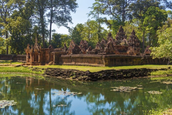 Vietnam_&_Kambodscha_Banteay_Srei_Tempel.jpg