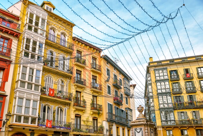 Altstadt-Bilbao&copy;shutterstock.jpg