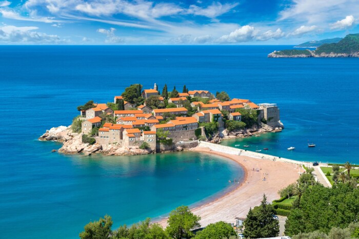 Budva-Insel-Sveti-Stefani@123rf.jpg