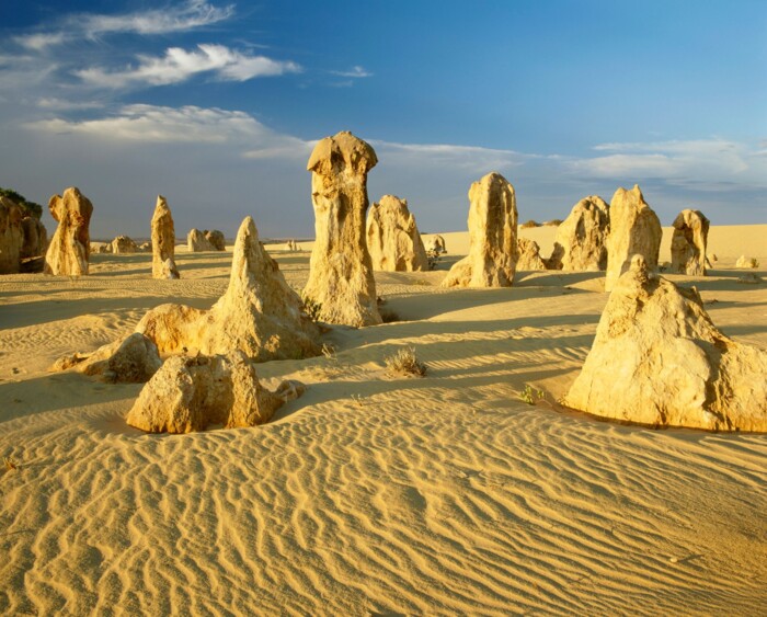 Pinnacles_&copy;shutterstock.jpg