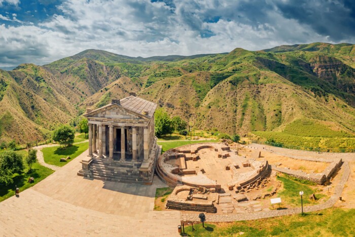 Garni_Temple_(1).jpg