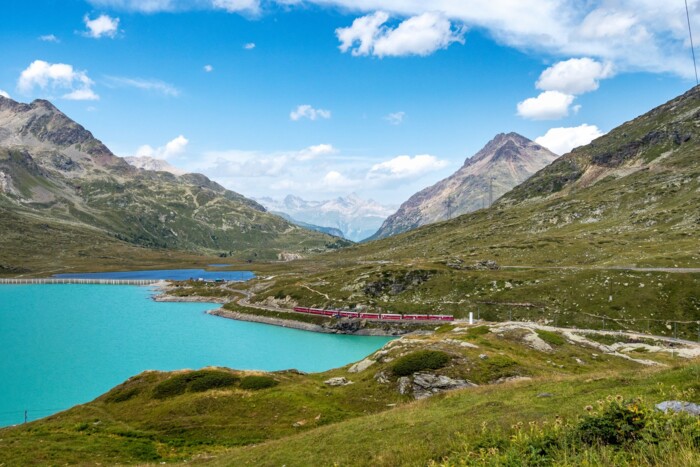 Bernina_Express_&copy;shutterstock.jpg