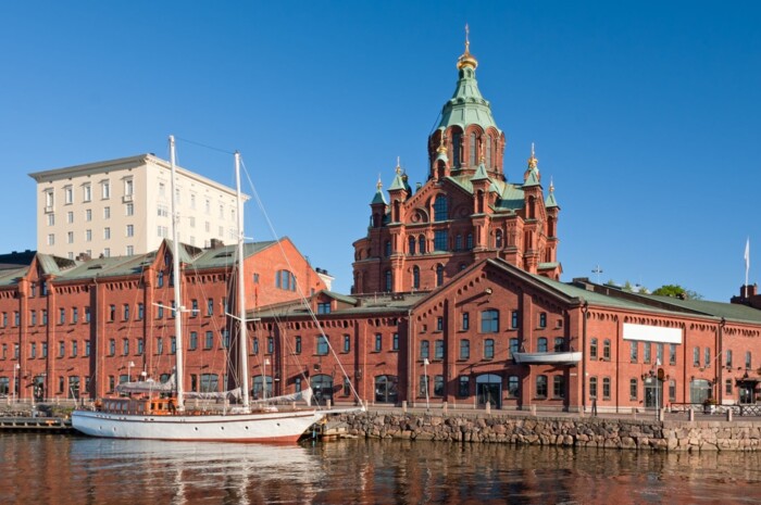 Helsinki_Hafen_&copy;shutterstock.jpg