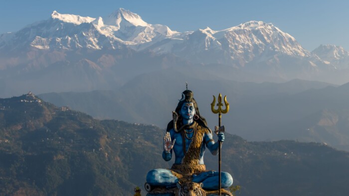 Pokhara_Shiva_Statue_&copy;shutterstock.jpg