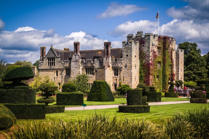 Hever_Castle_&copy;shutterstock.jpg