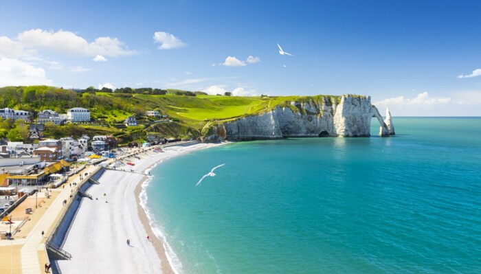 FR_Steilk&uuml;ste_Etretat_shutterstock_2159652769.jpg