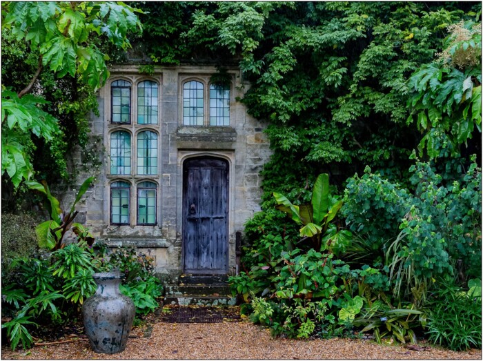 hidden_door_in_Nyman's_Garden_&copy;shutterstock.jpg